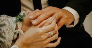 רגעים גדולים מהחיים – כך תבחר טבעת נישואין בצורה הנכונה